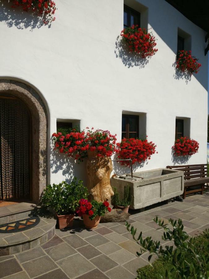 Ferienwohnung Haus Falkner Mutters Exterior foto